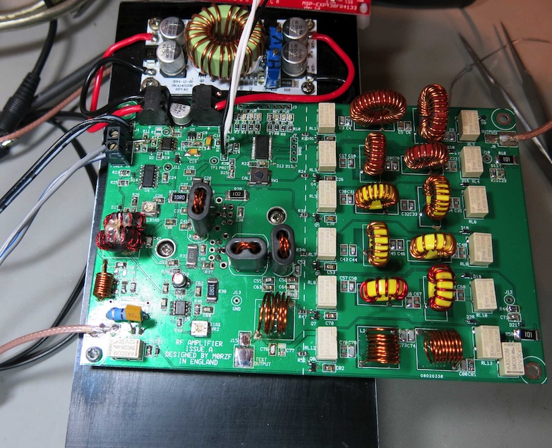 Power amplifier using switching MOSFETs